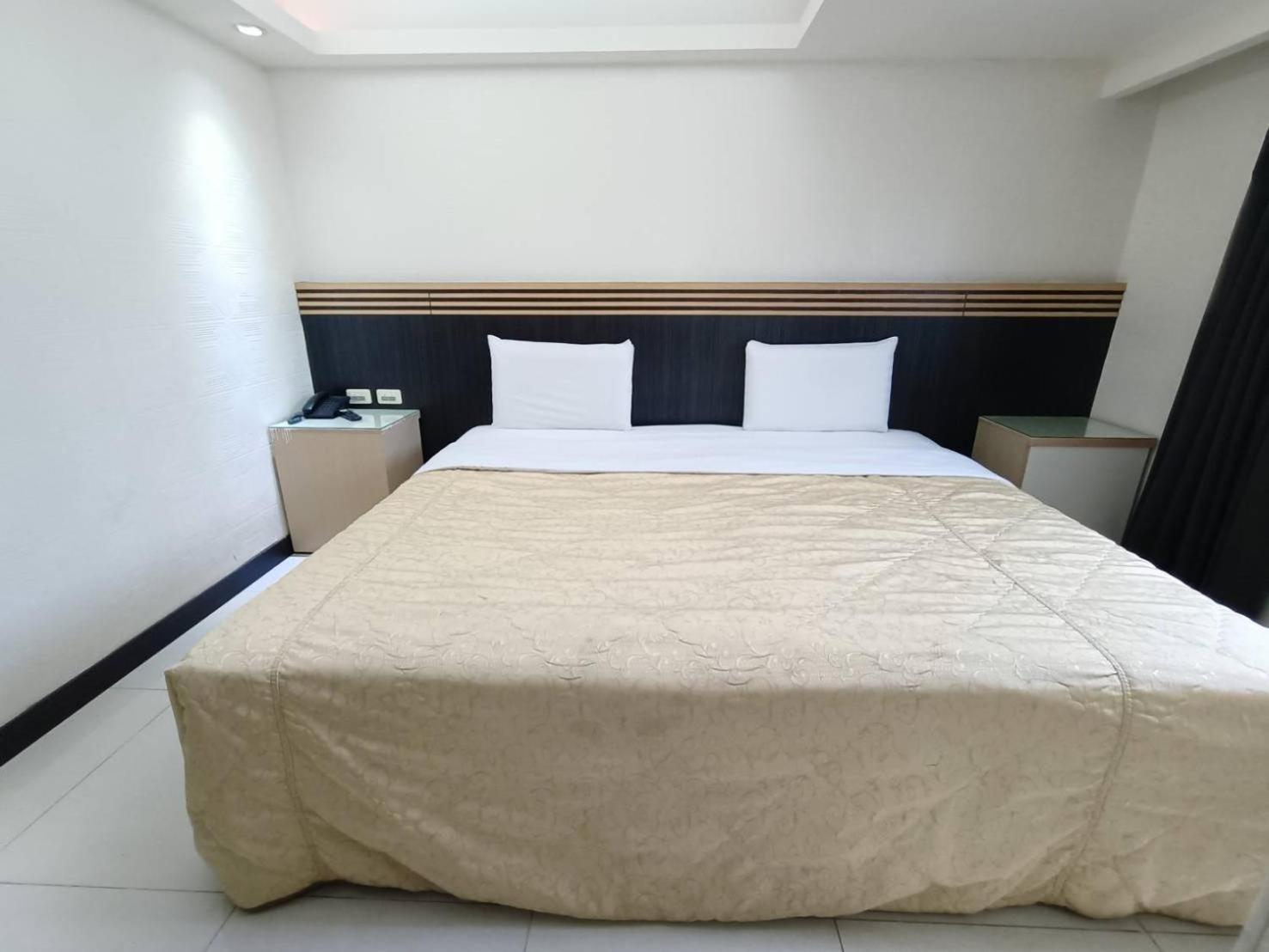Guide Hotel Taoyuan Fuxing الغرفة الصورة