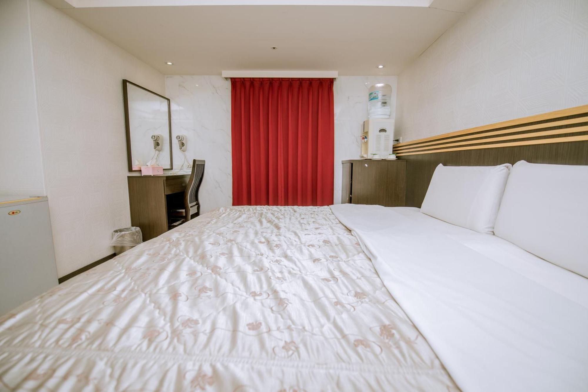 Guide Hotel Taoyuan Fuxing الغرفة الصورة