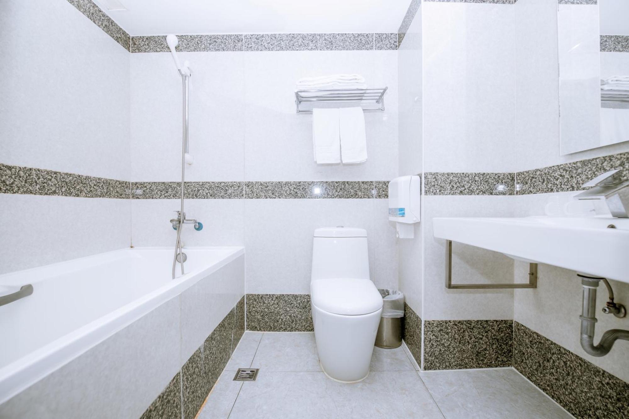 Guide Hotel Taoyuan Fuxing الغرفة الصورة